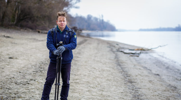 A gödi homokszigeten sétáltunk a 2020-as év természetfotósával