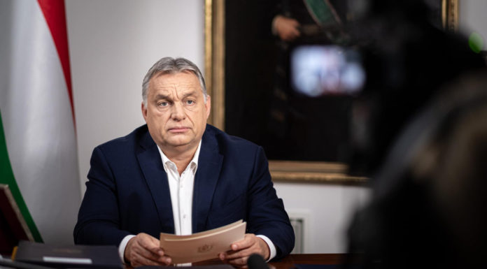 Még egy hónapig fennmarad a szigor, de a karácsony kivétel lehet