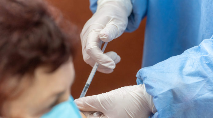 Plasztikkártya igazolja, ha valaki védetté vált a koronavírustól