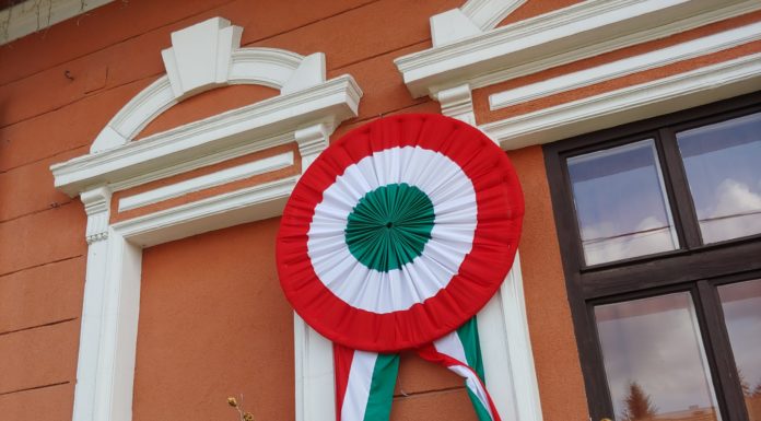 Siessen! Izgalmas ünnepi programok a József Attila Művelődési Ház udvarán