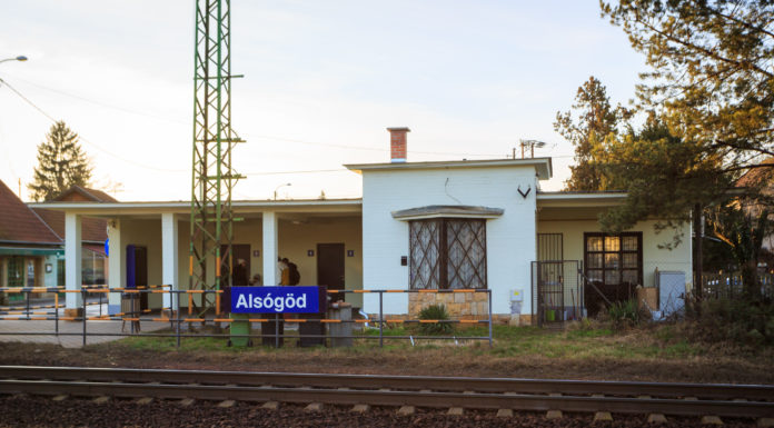Vác és Göd között meghibásodott a biztosítóberendezés