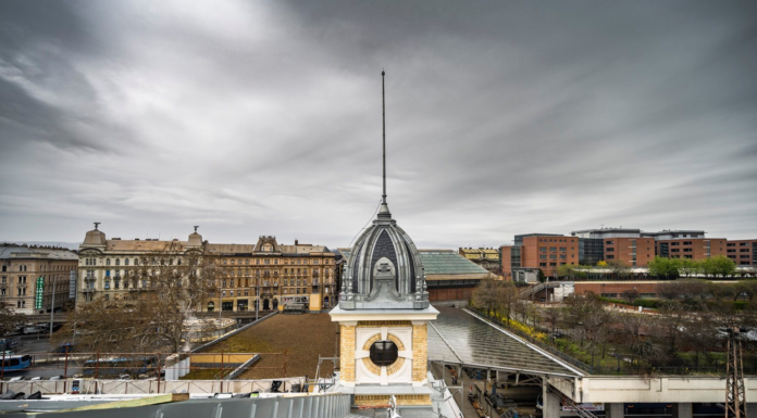 Elkészültek és szépek lettek a Nyugati tornyai