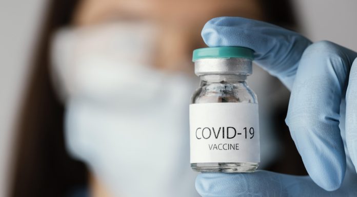 Oltásra buzdítanak a gödi képviselők