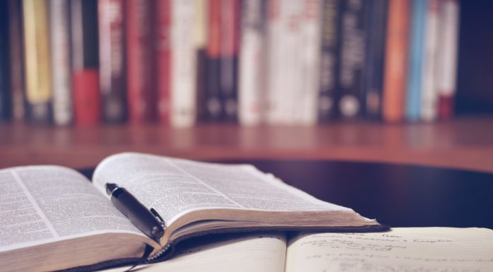 Kinyitott a könyvtár, de kell a védettségi igazolvány