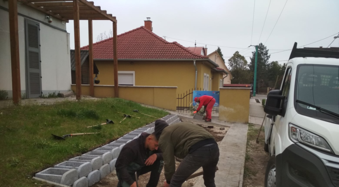 Kerékpáros szerelőpont készül Gödön