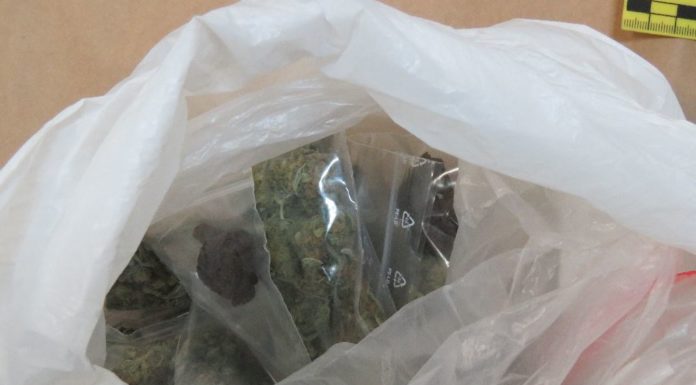 A gödi söntésben nem csak italt mértek: cserépkályhában tárolták a marihuánát