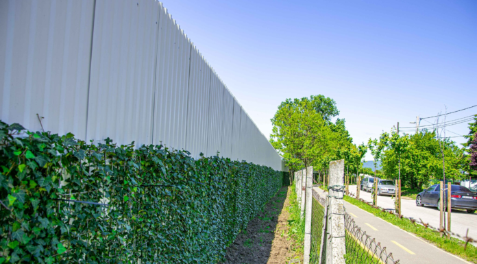 Zöld kerítéssel rukkolt elő a Samsung