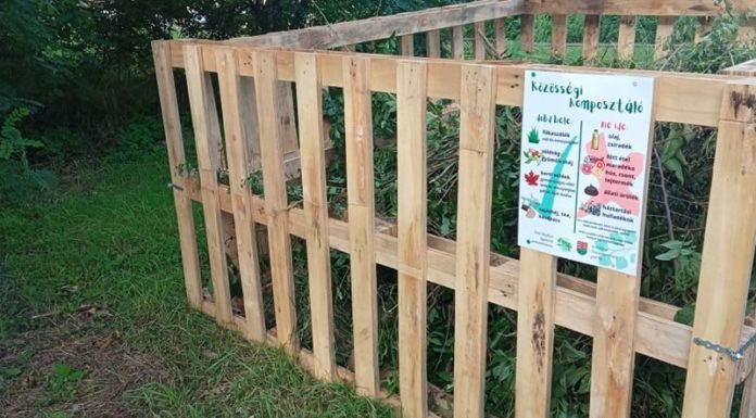 Újabb közösségi komposztálót helyeztek ki Gödön