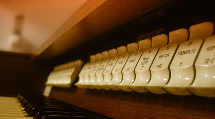 Helyszínváltozás a mai Fekete Nándor koncerten