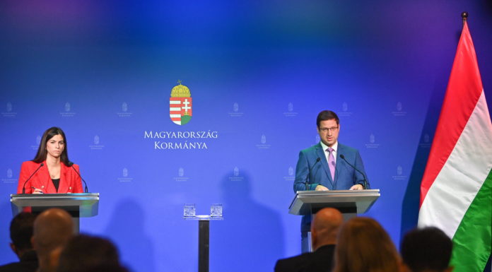 Újra kötelező a maszk a járműveken