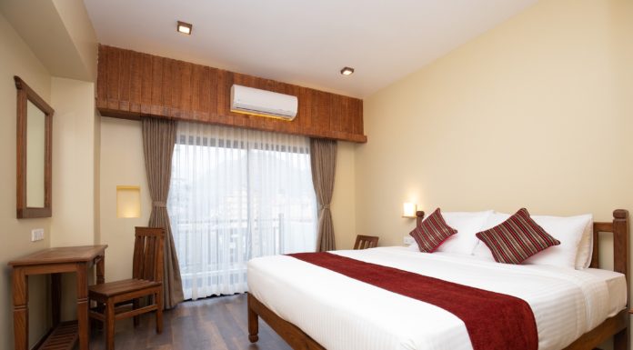 Személyi iratok nélkül már nem szállhat meg Magyarországon