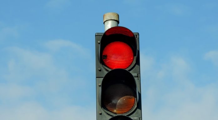 Hétfőn lezárják a Csíz utcai hidat