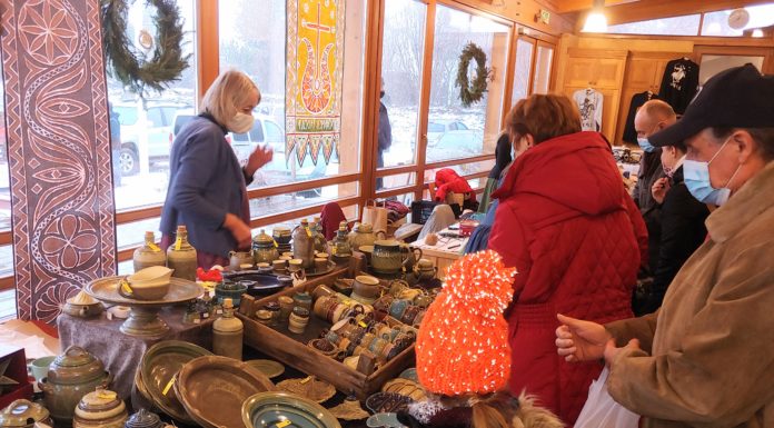 Vasárnap délután ötig adventi vásározhatnak a Búzaszem iskolában