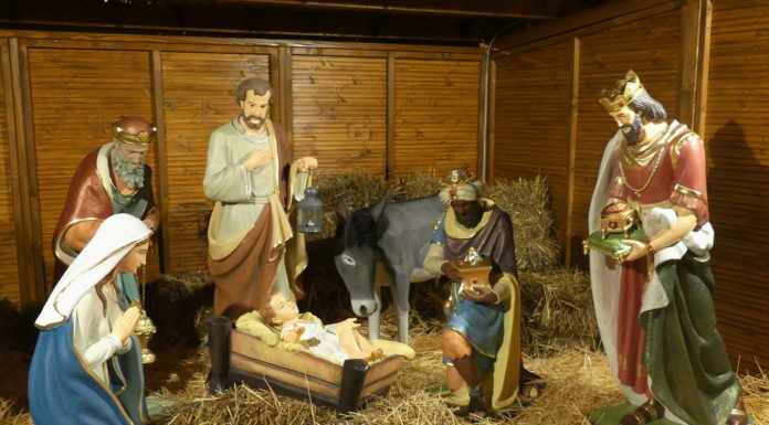 Két betlehemet is felállítottak Gödön