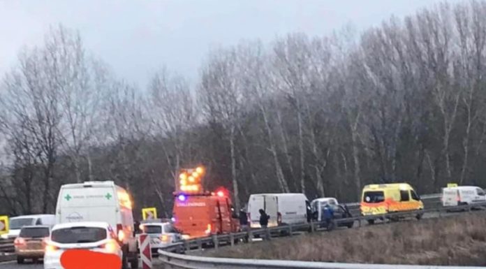 Baleset miatt torlódott a forgalom az M2-M0 csomópontnál
