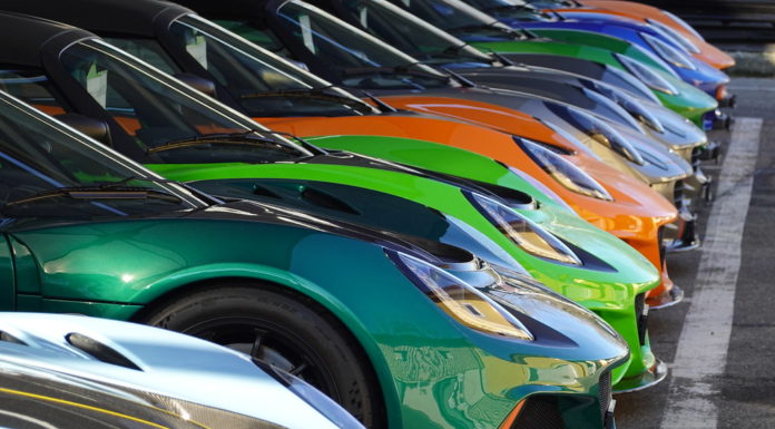 Kerekítés nélkül: jönnek a gépjárműadós papírok