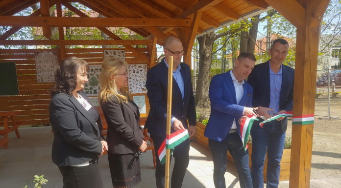 Jó hangulatú Németh László napon avatták fel az ökotantermet