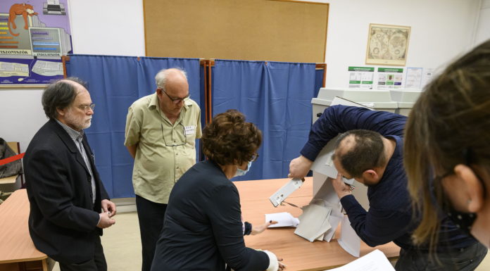 Mégis bekerülhet a Parlamentbe Dorosz Dávid