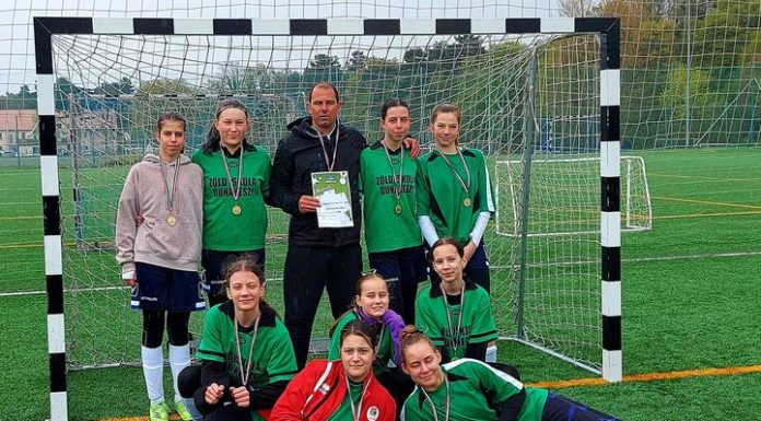 Országos döntőbe jutottak a gödi focista lányok