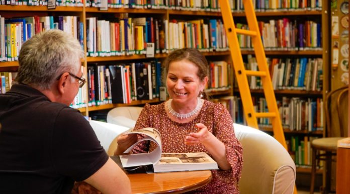 Családmodellről és gyermekvállalásról a magyar népmesékben Gödön