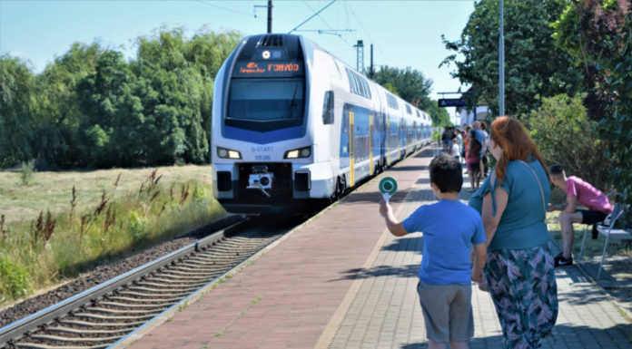 Újra lesz Gödről közvetlen vonat a Balatonra