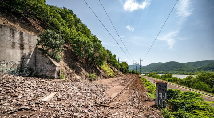 Elárulta a MÁV, mikor indulhat legkorábban újra vonat Nagymaros és Szob között