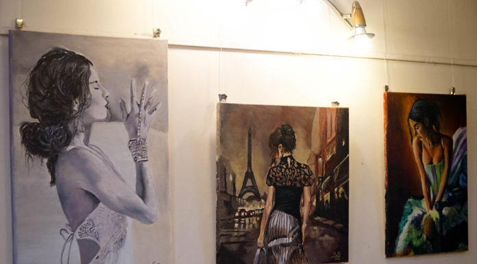 Még Erzsébet királynőt is láthatja Gödön! Megnyílt a JAMH új kiállítása