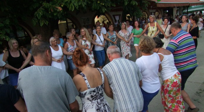 Hatalmas buli volt a görög est a Duna Csárdánál