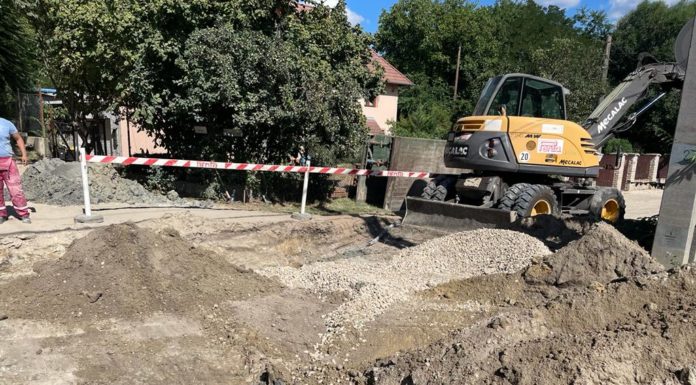 Újabb öblözetben indult el a csatornaépítés Gödön