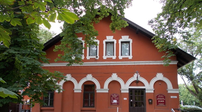 Meglepetés-hangverseny Gödön