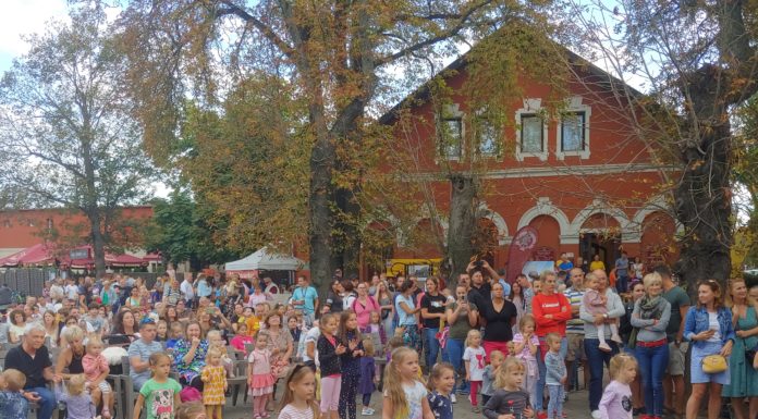 Táncokkal, koncertekkel folytatódott a Kakaós Csiga Fesztivál