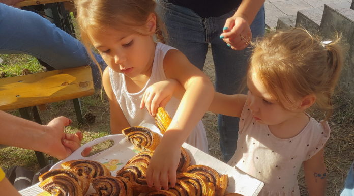 Bogrács, tánc és kakaós csiga: Felsőgödön is gőzerővel zajlott a fesztivál