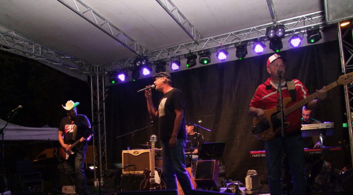 Kispéntekre buliztak a gödiek a Kakaós Csiga Fesztiválon