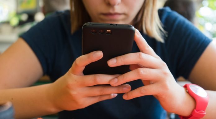 Ne dőljön be – a NAV nem hajt be rezsitartozást