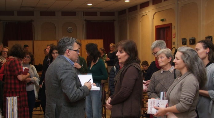 Nagy érdeklődés mellett zajlott le az író-olvasó találkozó Dragomán Györggyel a Gödi Városi Könyvtárban