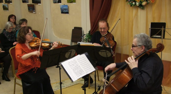 Schubert, Rossini, Dvořák, Bach és Paganini művei is felcsendültek a gödi meglepetés-hangversenyen