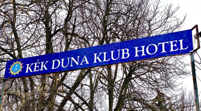 Tuzson Bence: százmillió Gödnek