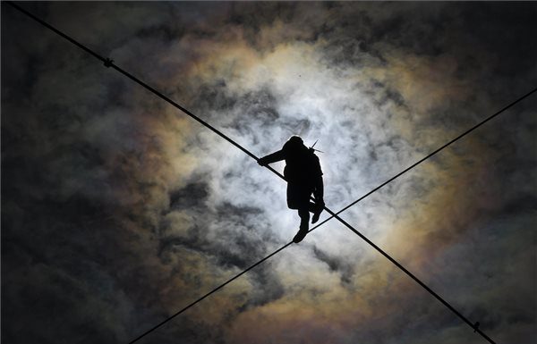 A Drótkötélen a Duna felett produkció főpróbája