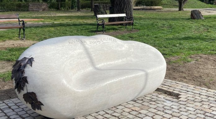 „Nagy kavics” az alsógödi Duna-parton