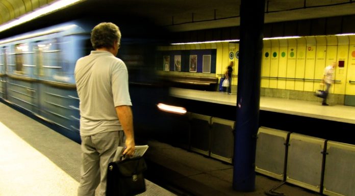 Hétfőtől újra teljes vonalon jár a 3-as metró