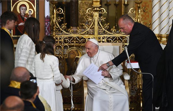 Meghalt Ferenc pápa