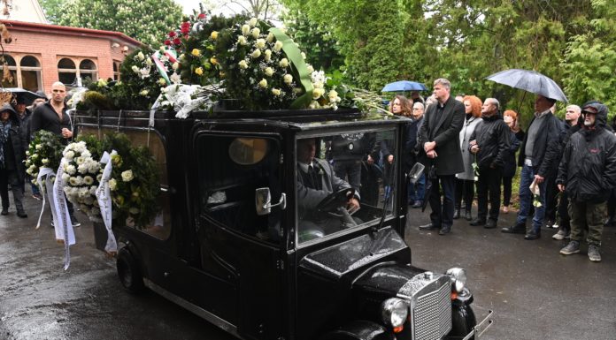 Göd is gyászol: végső búcsút vettek Török Ádámtól