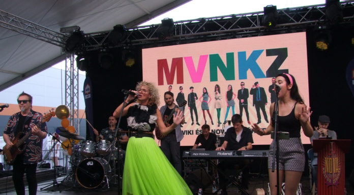 Erre még a szervezők sem számítottak! Hatalmas tömeg volt az első Újház Feszten