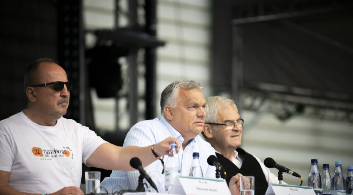 Tusványos – Orbán Viktor: elmozdult a világ erőegyensúlya