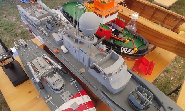 A gödiek is szurkoltak a hajómodellek versenyén a II. Somlyó kupán