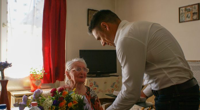 90 éves lakost köszöntöttek Gödön