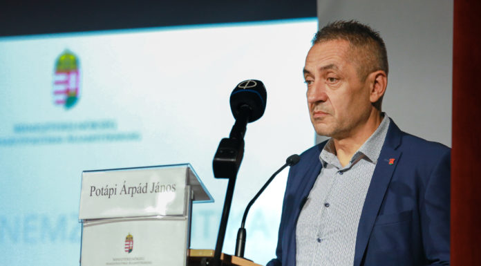 Potápi Árpád János: a mindenkori kormány kötelessége foglalkozni a külhoni magyarokkal