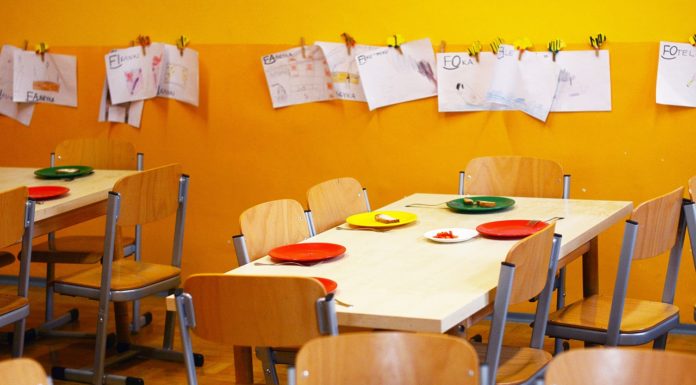 Már ételhordóban is elvihetik a menzás ételt a szülők, ha beteg a gyerek