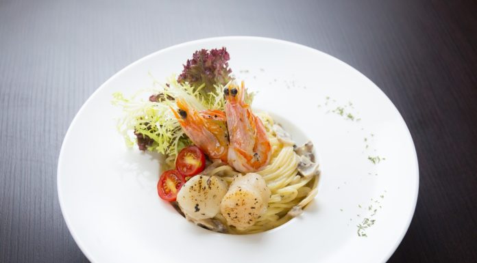 A gödi Dalnoki Bence beavatja a fótiakat a Michelin-csillagos éttermek világába