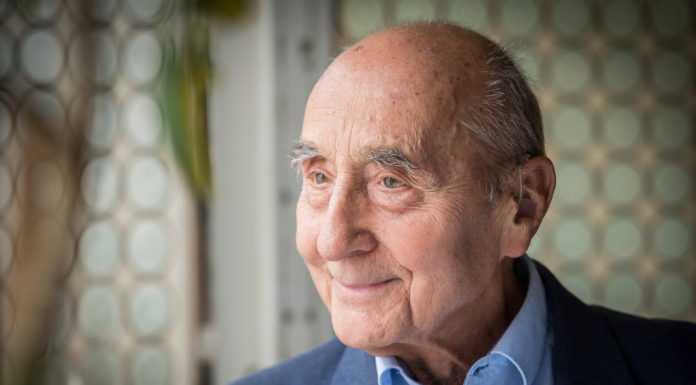 Meghalt Grétsy László